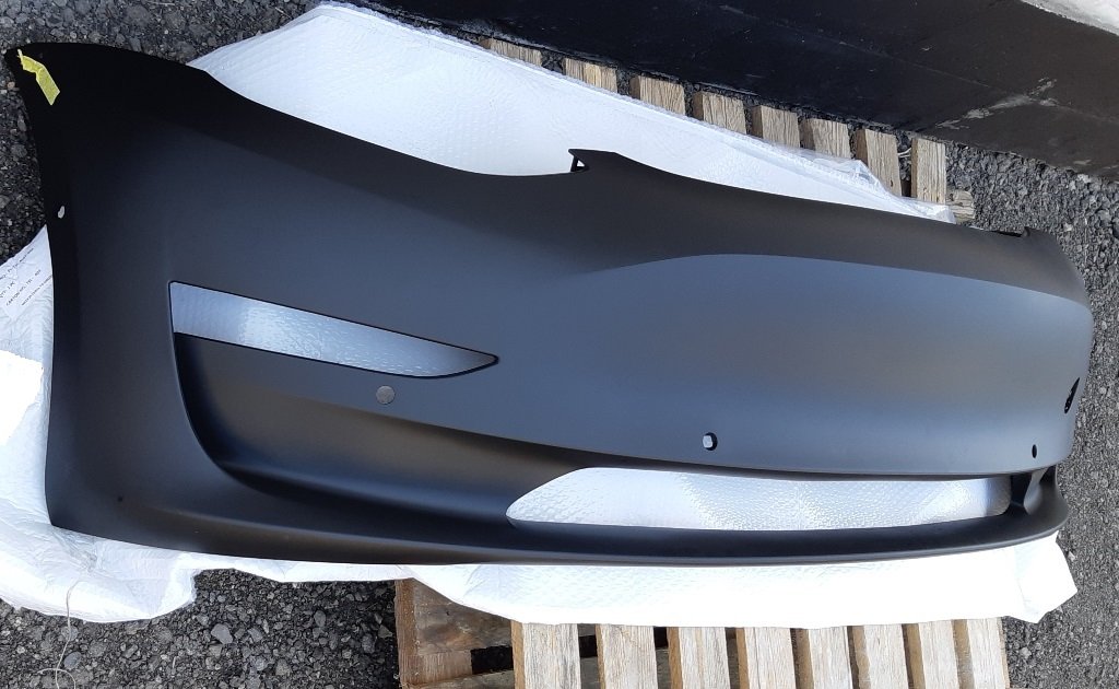 1 フロントバンパー 新品非純正 Tesla モデル 3 1084168-S0-E